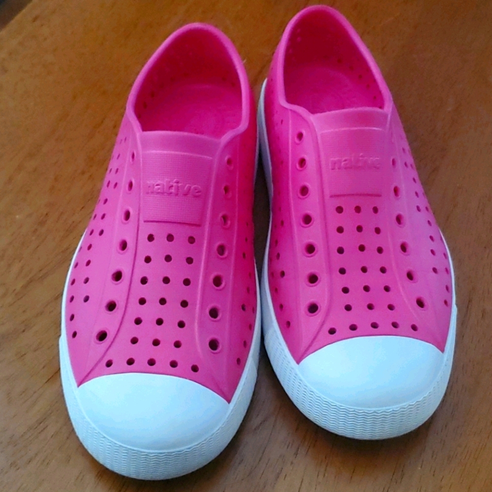 Girls Native shoes